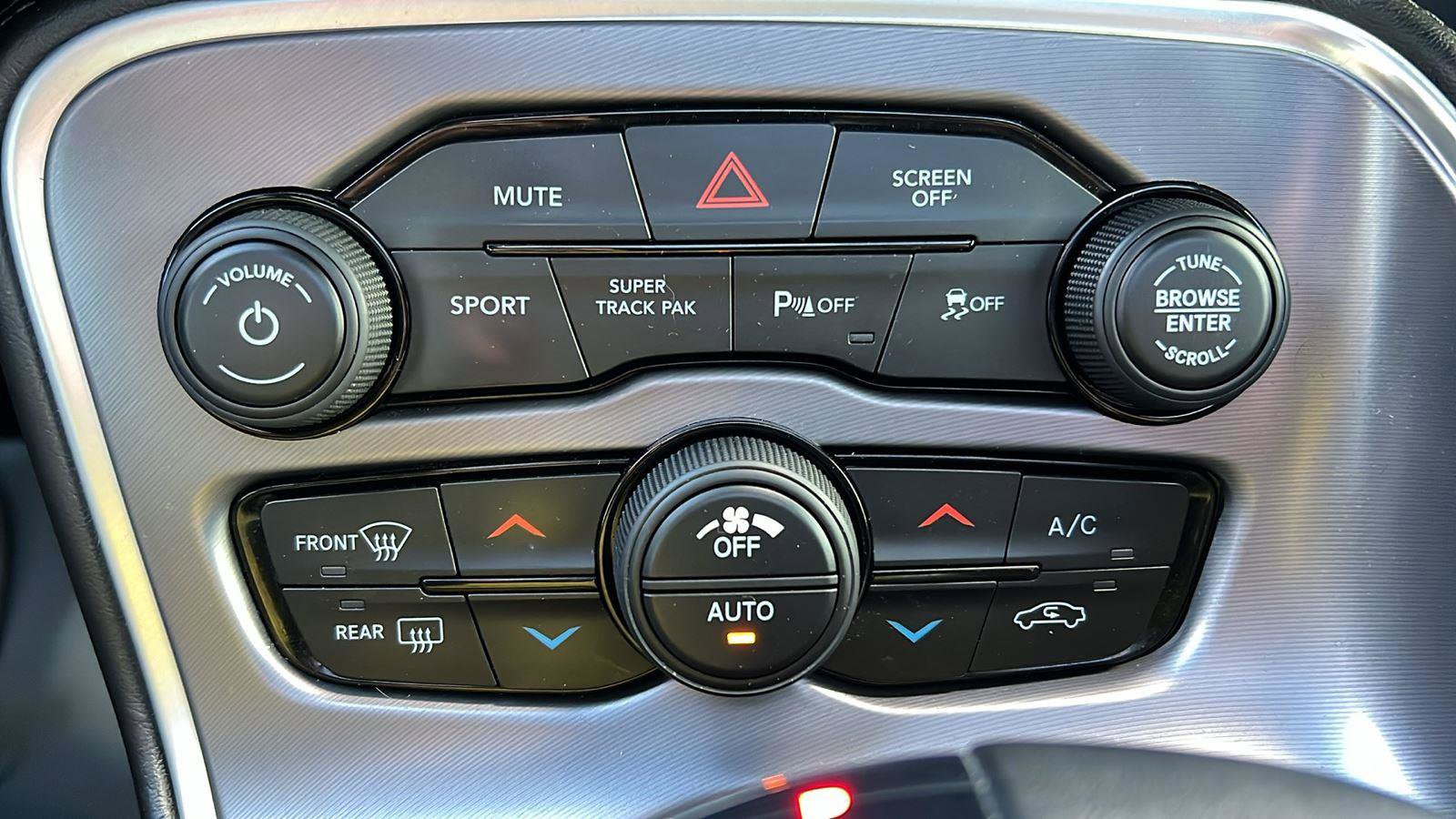 Used 2019 Dodge Challenger R/T w/ Plus Package image 22