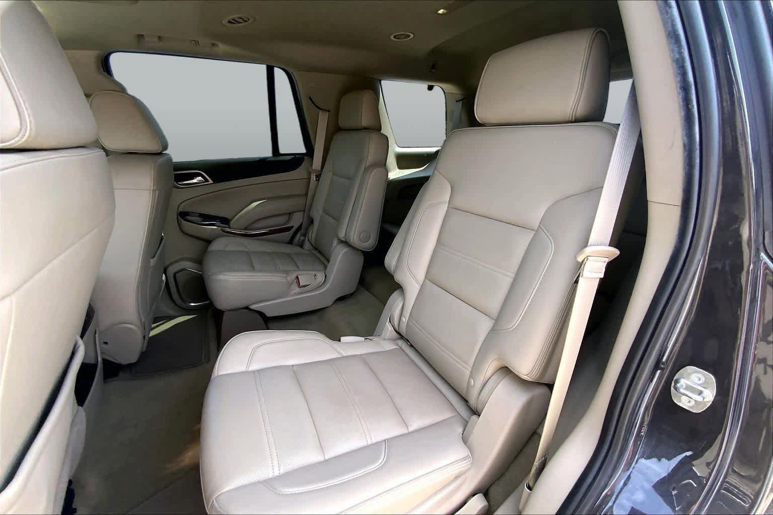 Used 2017 GMC Yukon Denali w/ Open Road Package AWD/4WD image 19