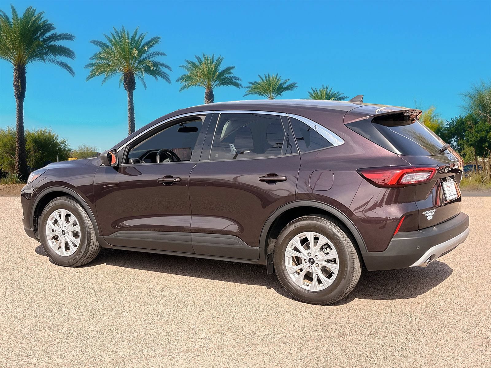 Certified 2023 Ford Escape Active w/ Tech Pack #1 FWD image 3