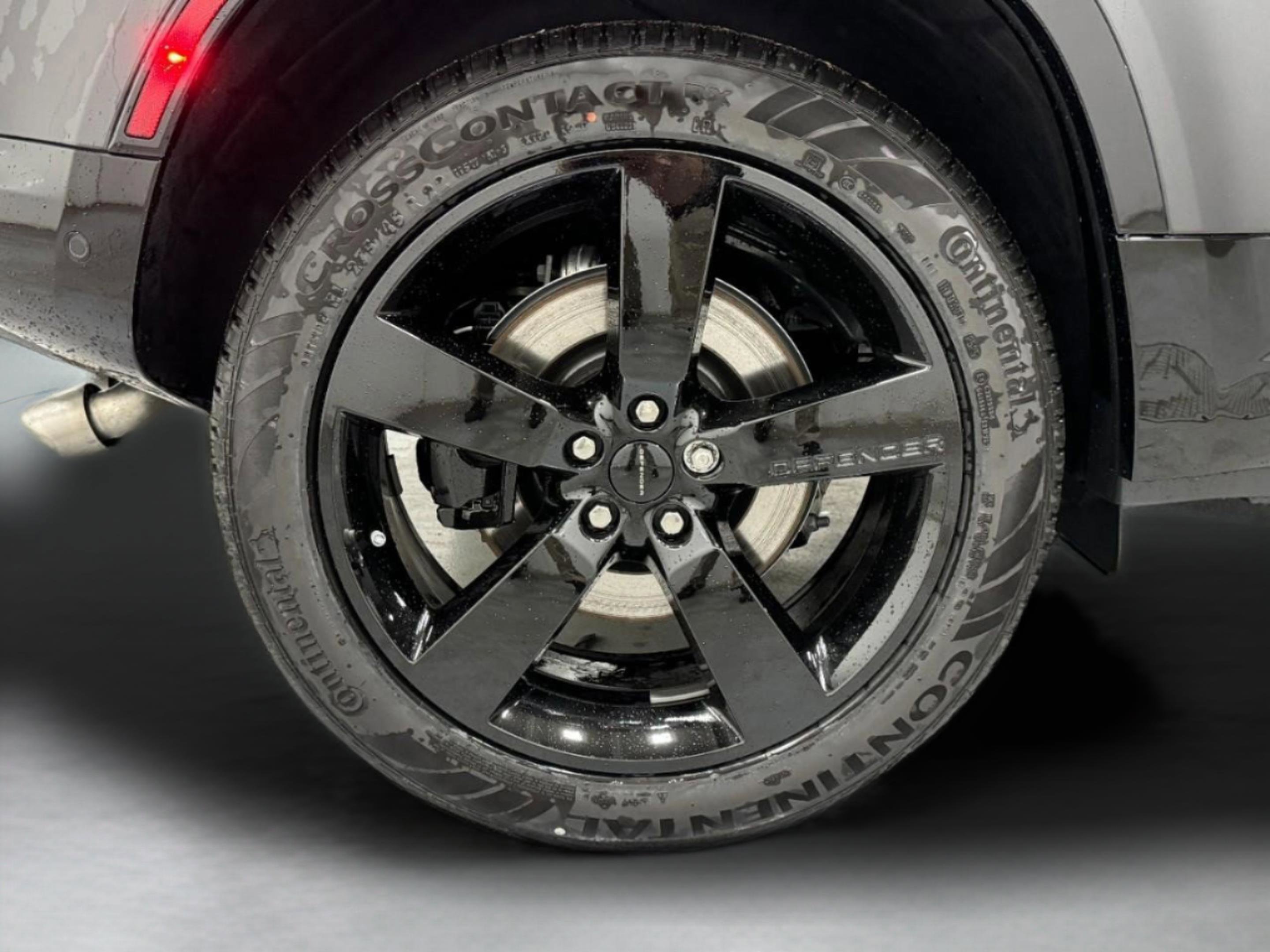 New 2026 Land Rover Defender 110 V8 image 8