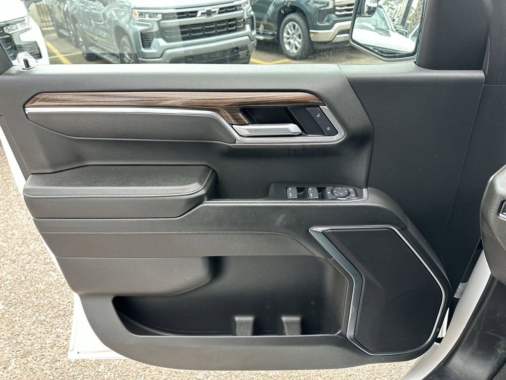 Certified 2025 Chevrolet Silverado 1500 LT image 30