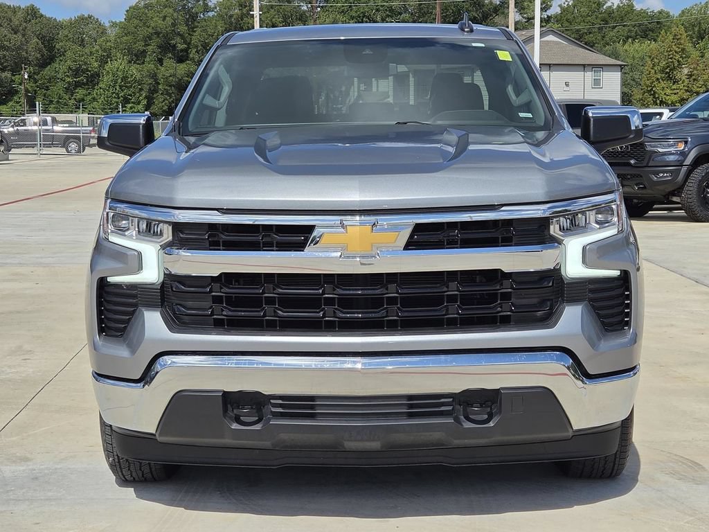 Used 2026 Chevrolet Silverado 1500 LT AWD/4WD image 2