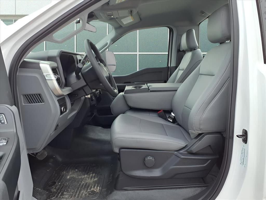 Used 2024 Ford F350 XL image 18