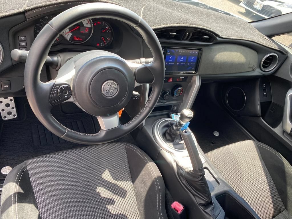 Used 2020 Toyota 86 RWD image 30