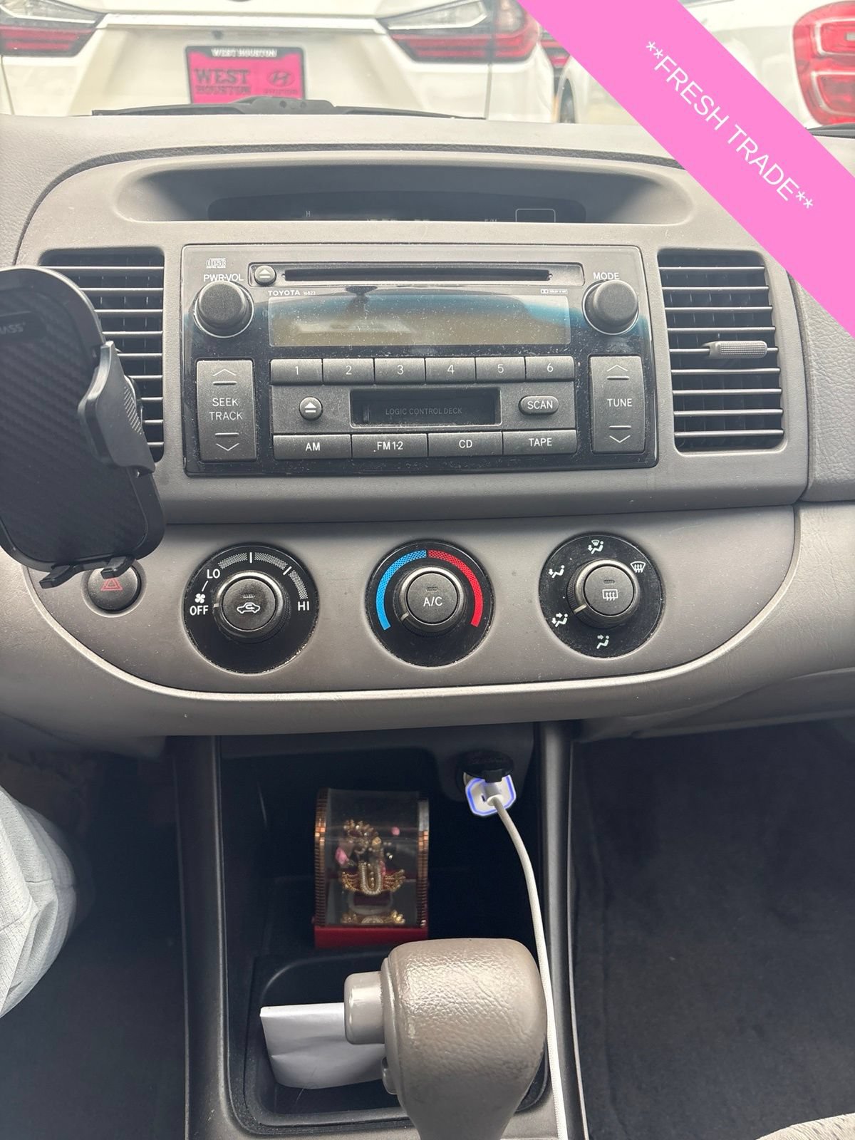 Used 2004 Toyota Camry LE FWD image 13