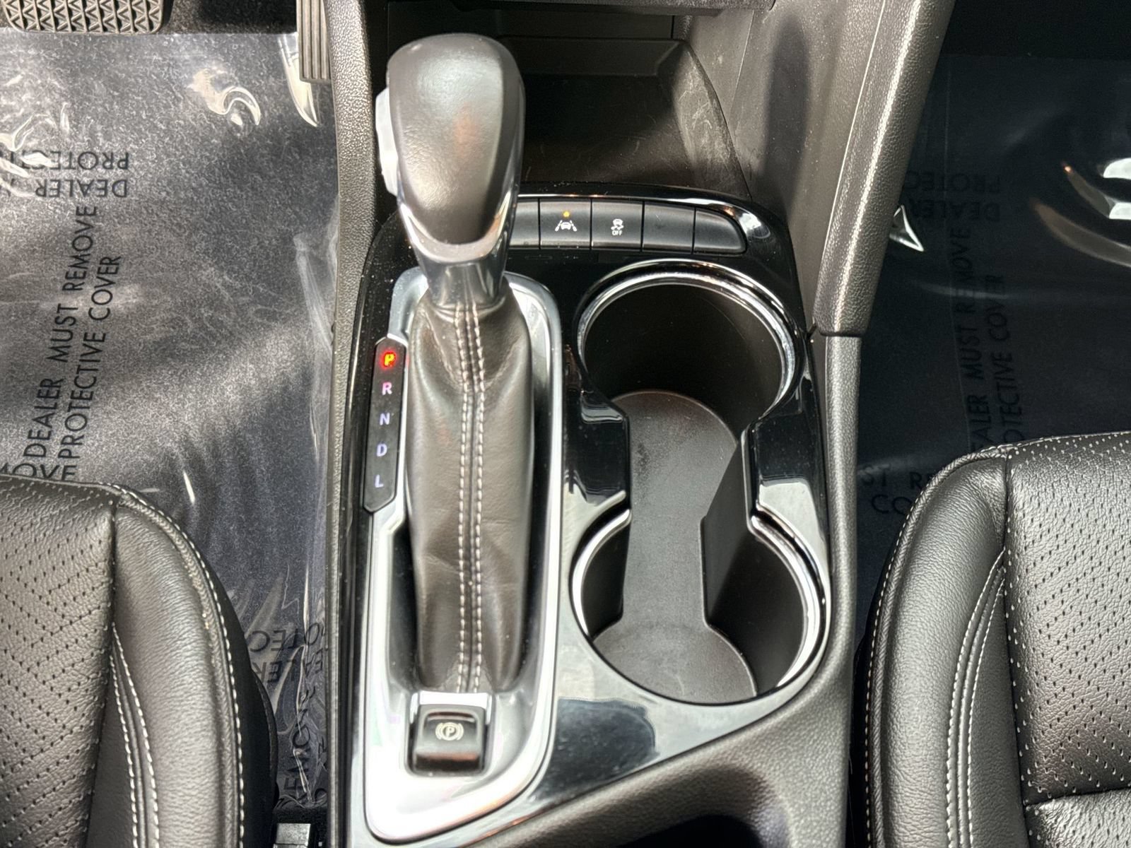 Used 2021 Buick Encore GX Essence FWD image 17
