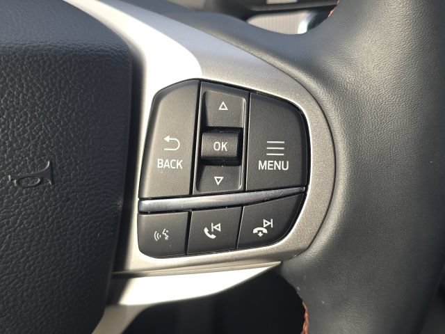 Used 2025 Ford Explorer Active w/ Active Comfort Package RWD image 41