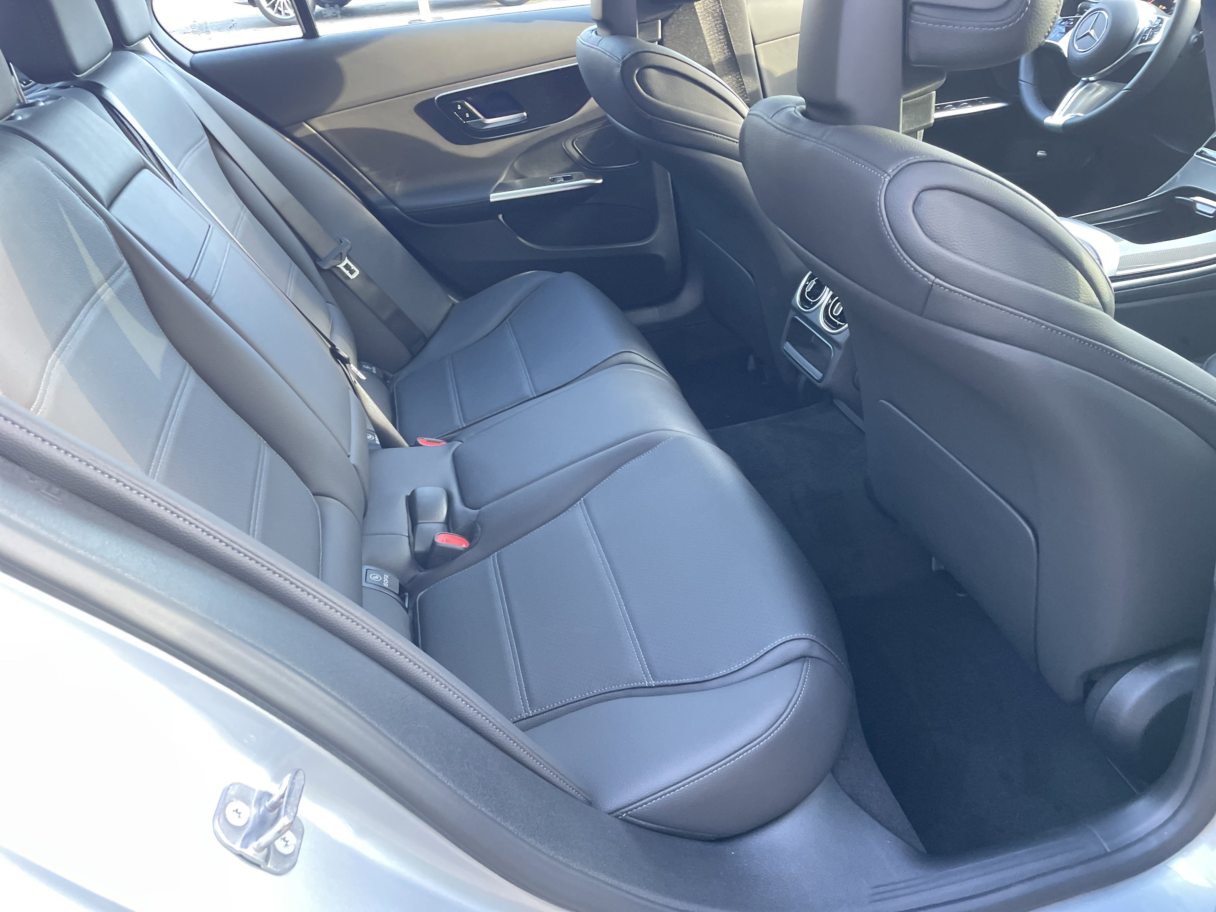 New 2026 Mercedes-Benz C 300 Sedan image 39