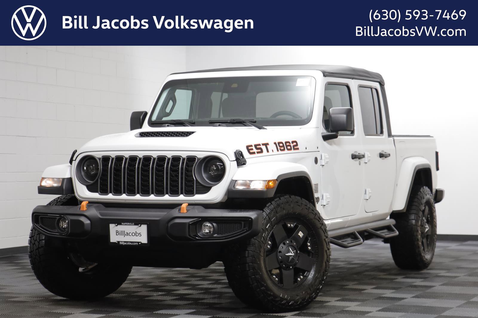 Used 2025 Jeep Gladiator Sport image 1