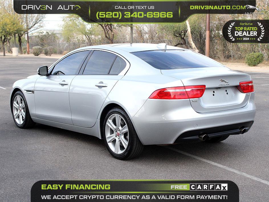 Used 2018 Jaguar XE Premium image 5