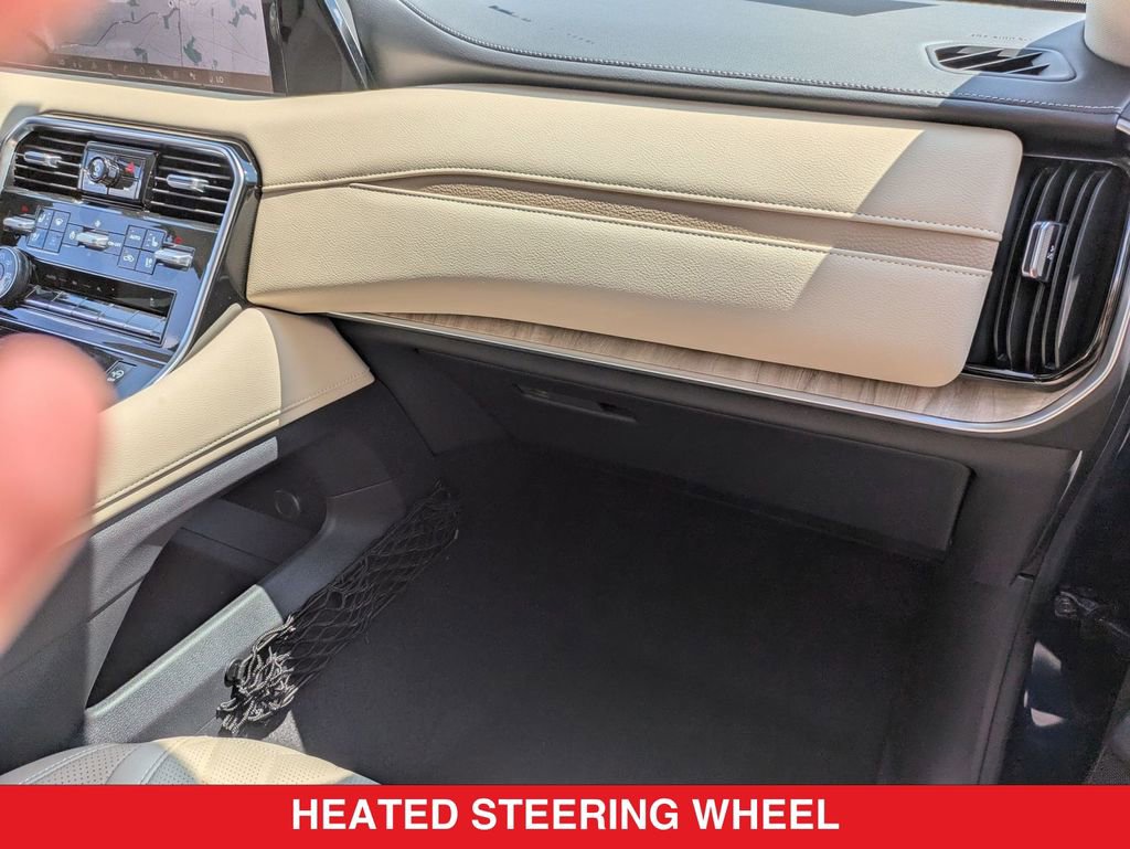 New 2025 Nissan Armada Platinum w/ Convenience Package image 39