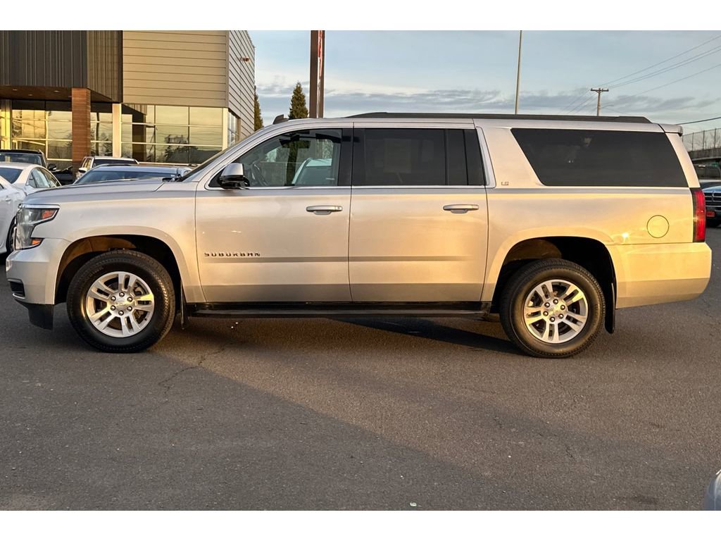 Used 2015 Chevrolet Suburban LS image 9