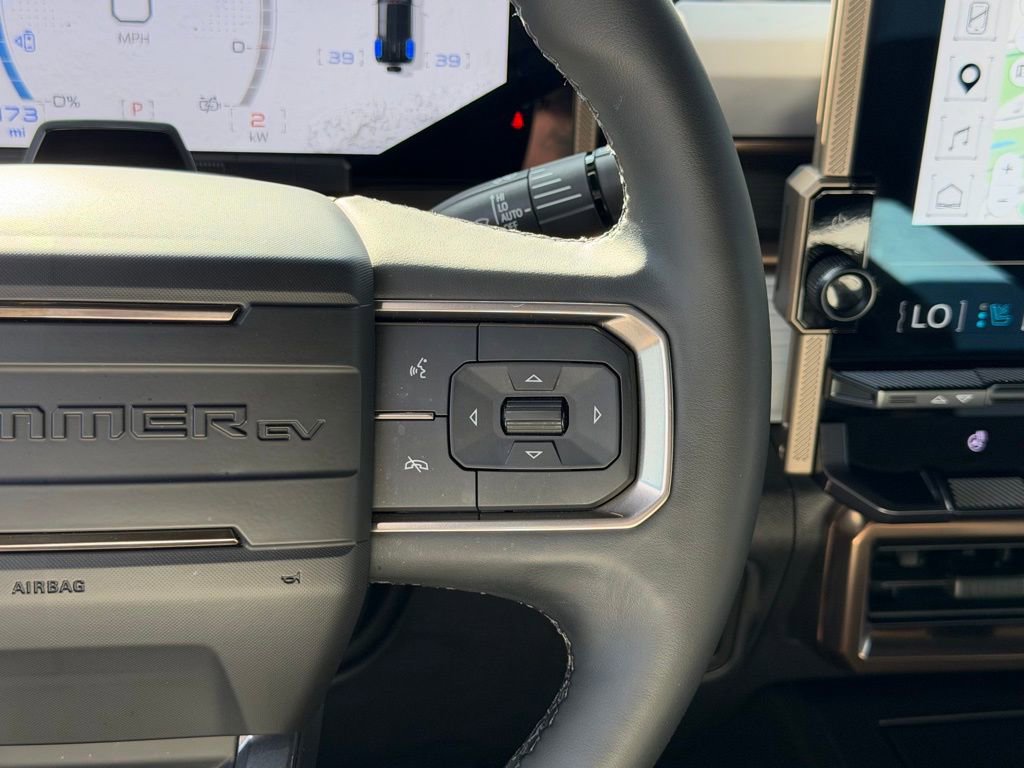 Used 2025 GMC Hummer EV 2X w/ Extreme Off-Road Package image 17