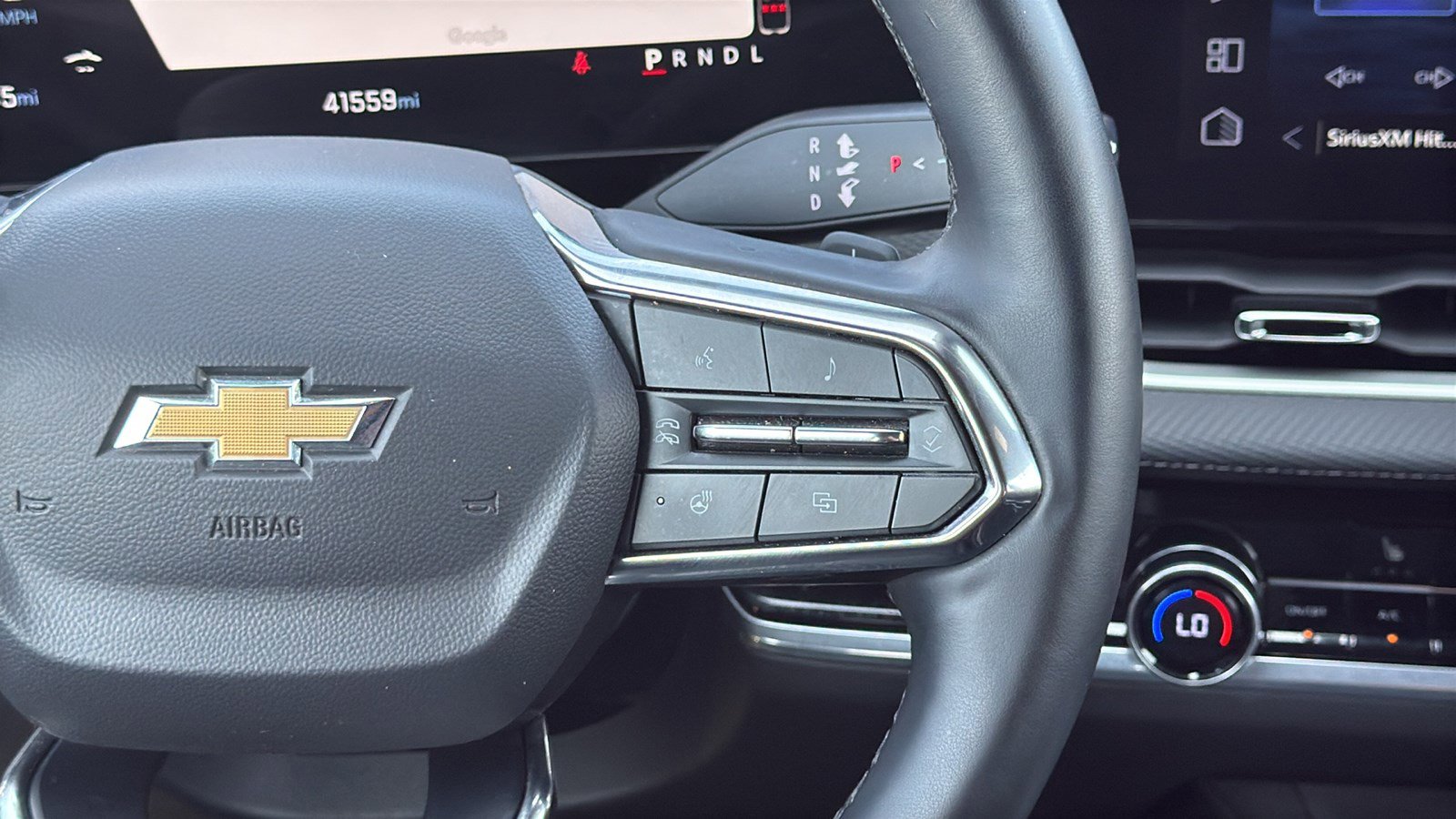 Used 2025 Chevrolet Equinox LT w/ Convenience Package II image 19