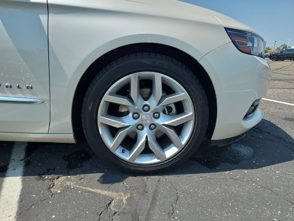 Used 2014 Chevrolet Impala LTZ FWD image 16