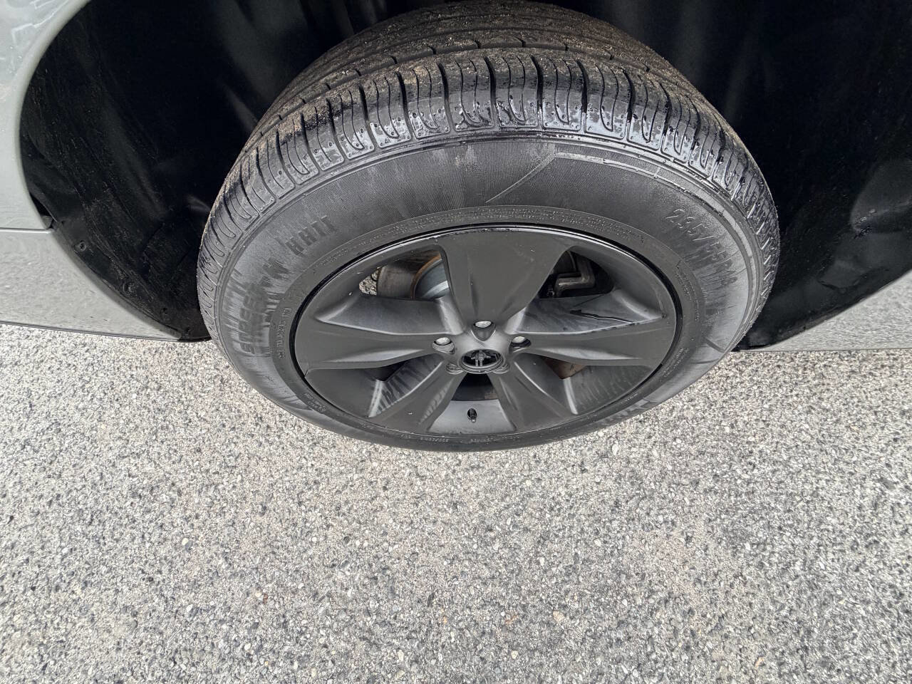 Used 2019 Dodge Challenger SXT image 36