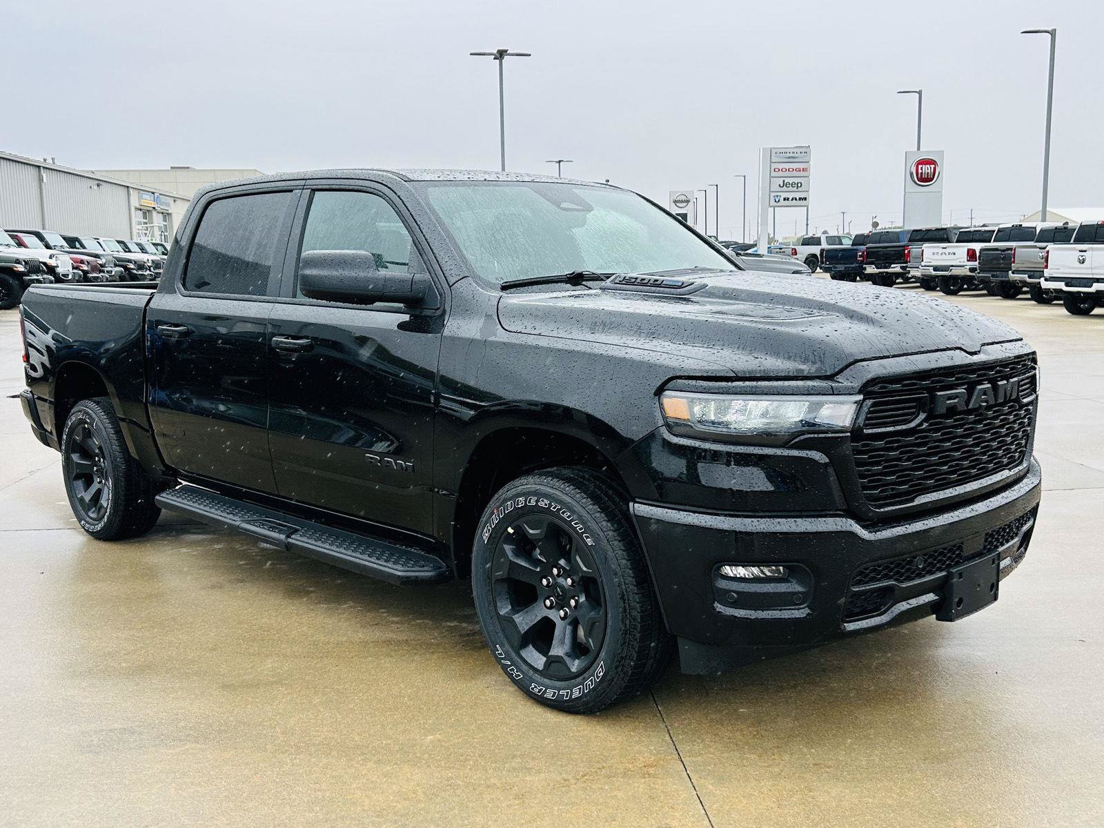 New 2027 RAM 1500 Express AWD/4WD image 2