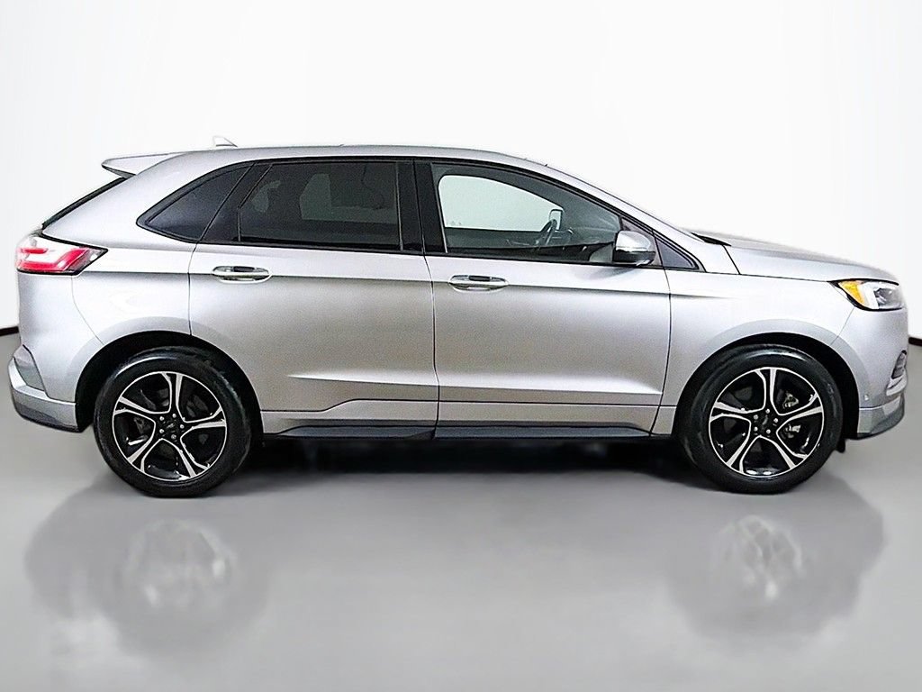 Used 2020 Ford Edge ST w/ Cold Weather Package AWD/4WD image 18