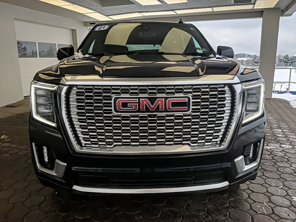 Used 2021 GMC Yukon Denali w/ Denali Premium Package video 2