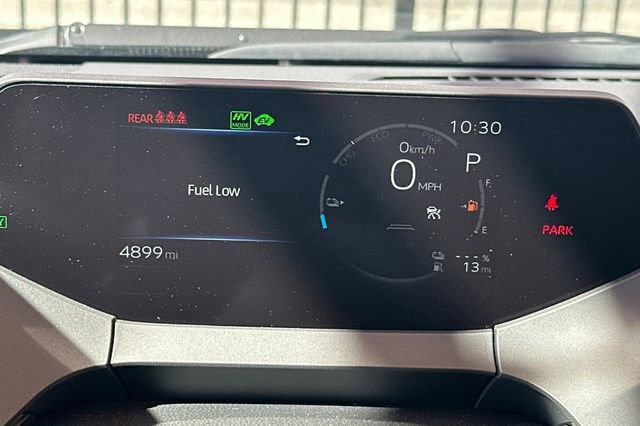 Used 2025 Toyota Prius Plug-In Hybrid image 25