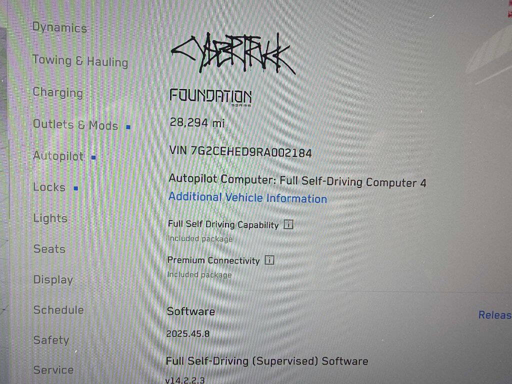 Used 2024 Tesla Cybertruck AWD Crew Cab image 13