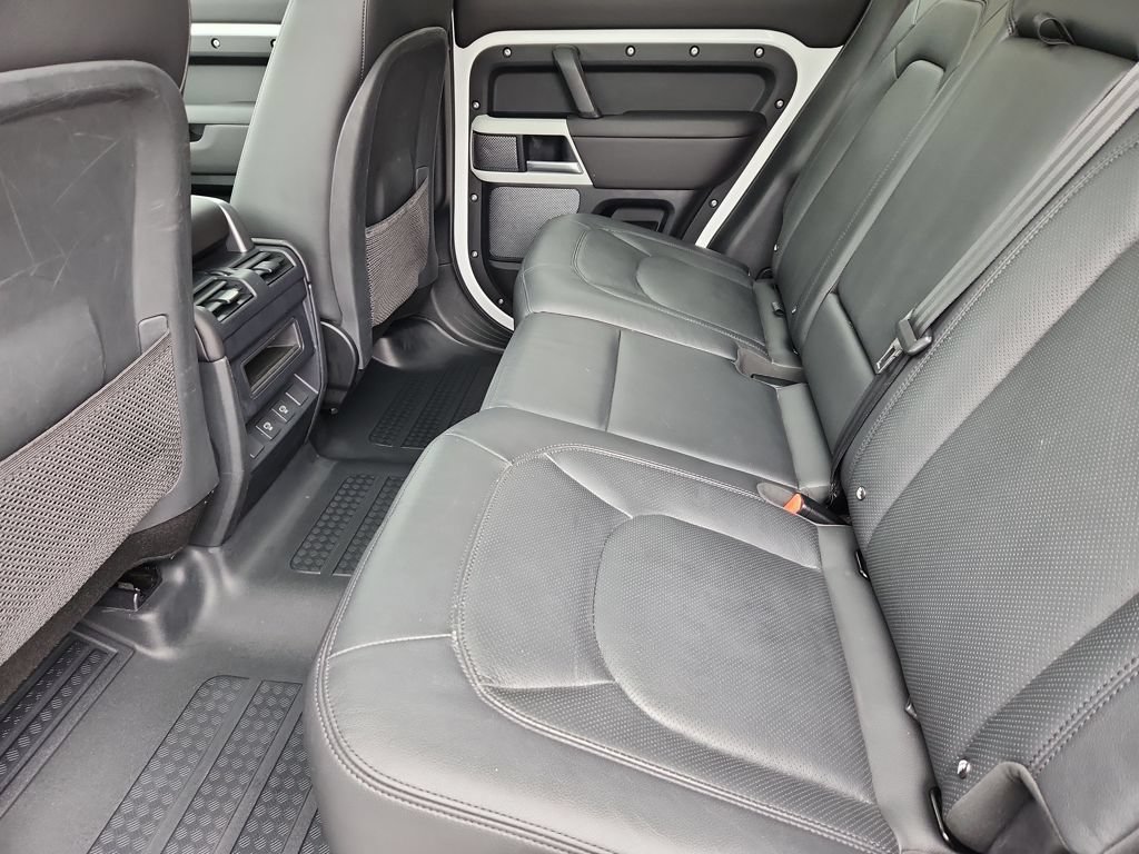 Used 2024 Land Rover Defender 110 S AWD/4WD image 5