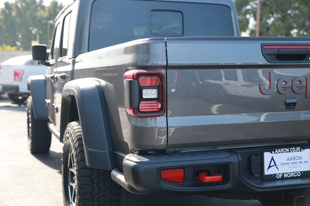New 2026 Jeep Gladiator Rubicon w/ Steel Power Dome Hood Package AWD/4WD image 10