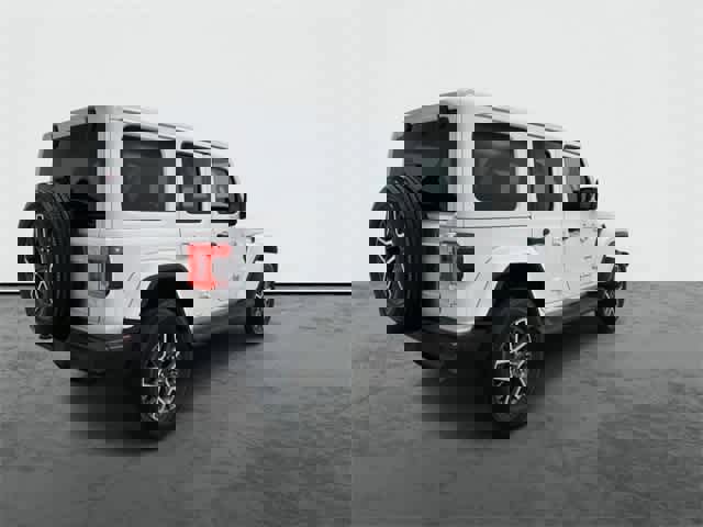 Used 2024 Jeep Wrangler Sahara image 4