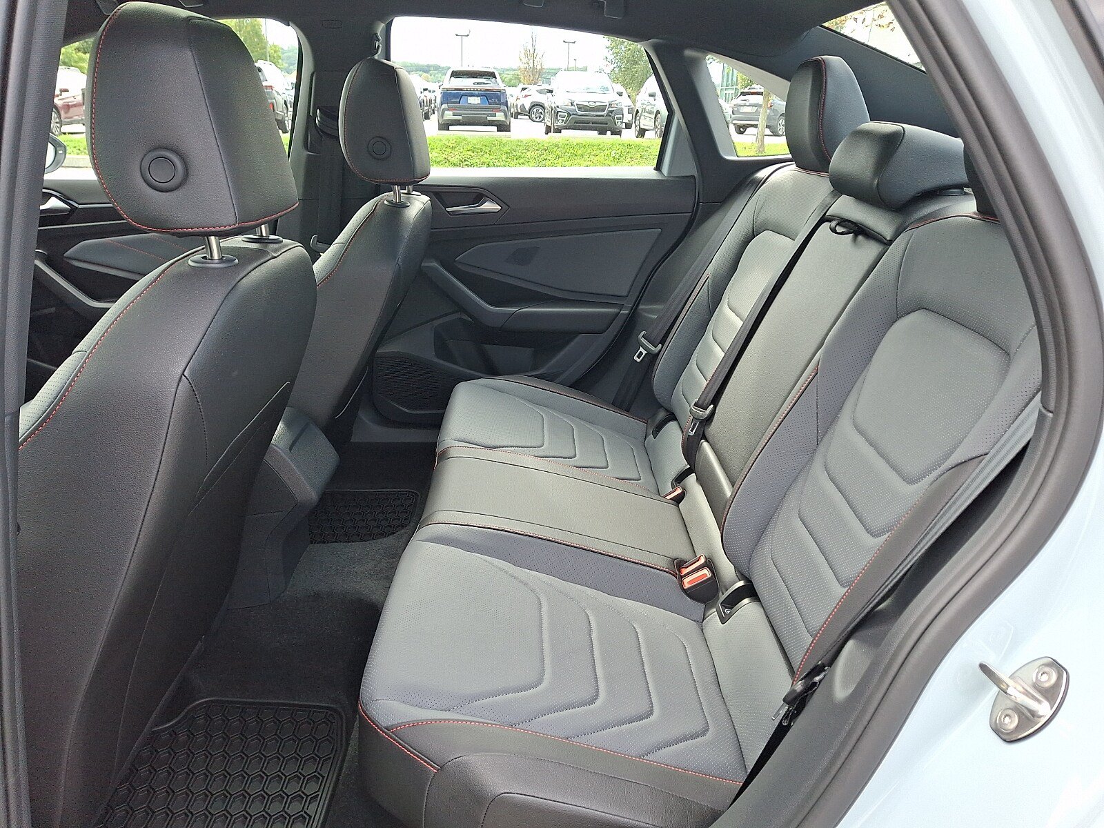 Used 2025 Volkswagen Jetta GLI Autobahn FWD image 10