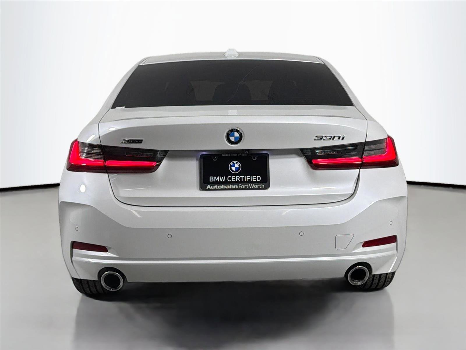 Certified 2023 BMW 330i xDrive Sedan AWD/4WD image 6