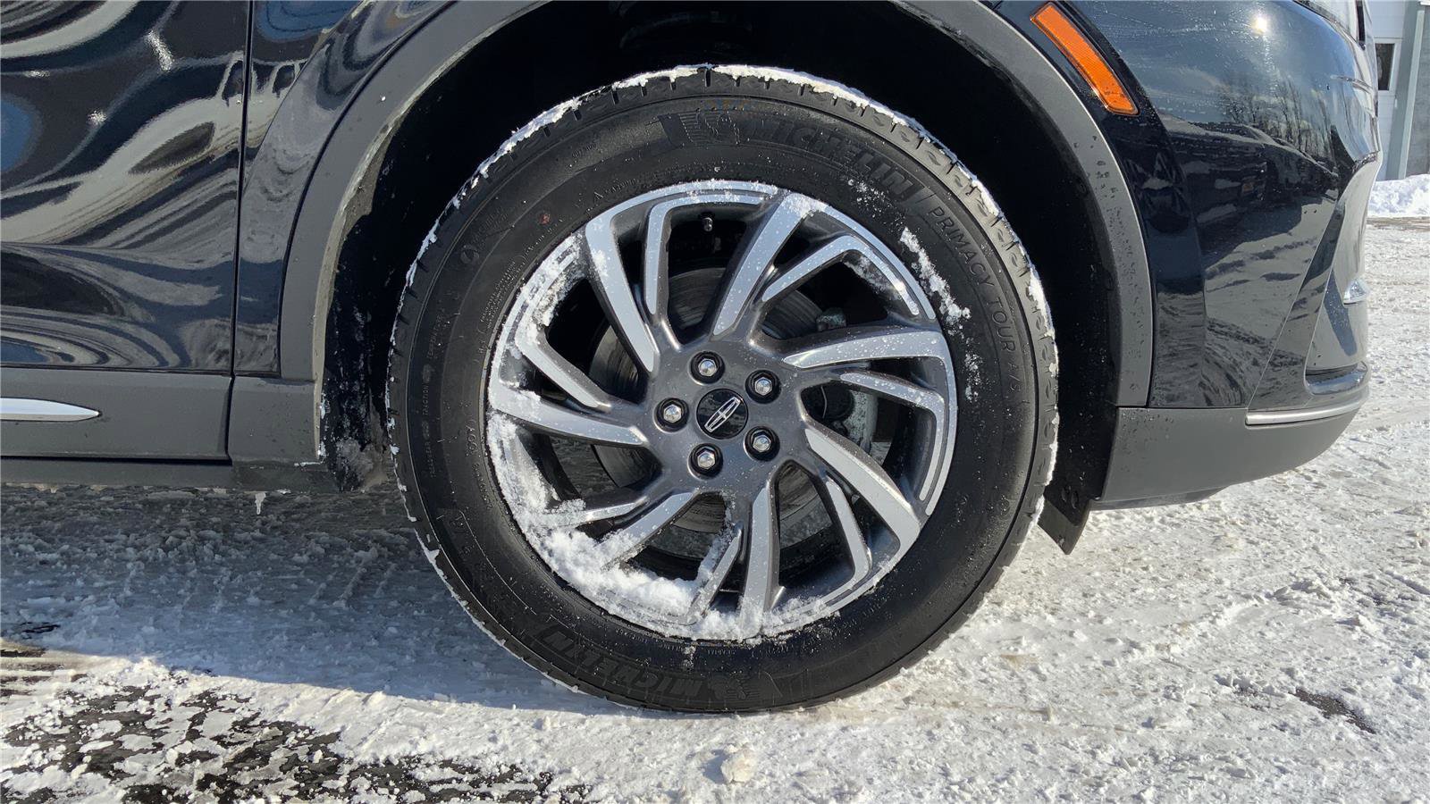 Used 2023 Lincoln Corsair AWD w/ Towing Package image 26