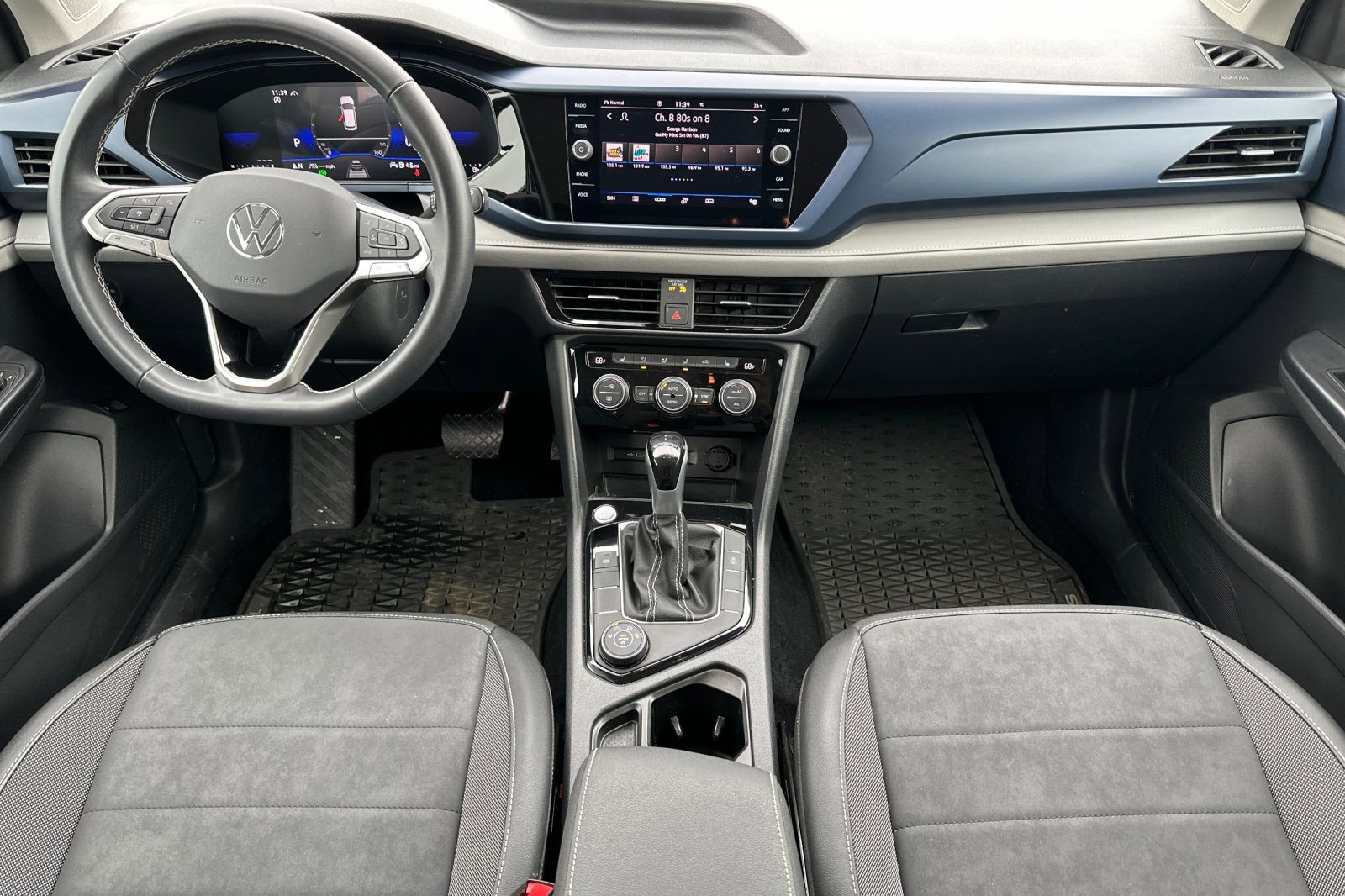 Used 2024 Volkswagen Taos SE image 14