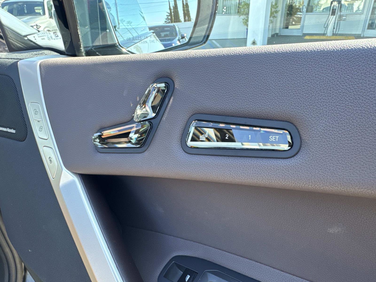 Used 2022 BMW iX xDrive50 w/ Premium Package image 22