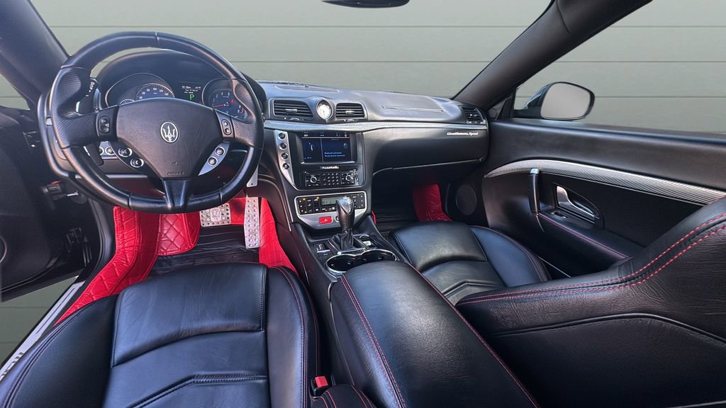 Used 2015 Maserati GranTurismo MC image 18