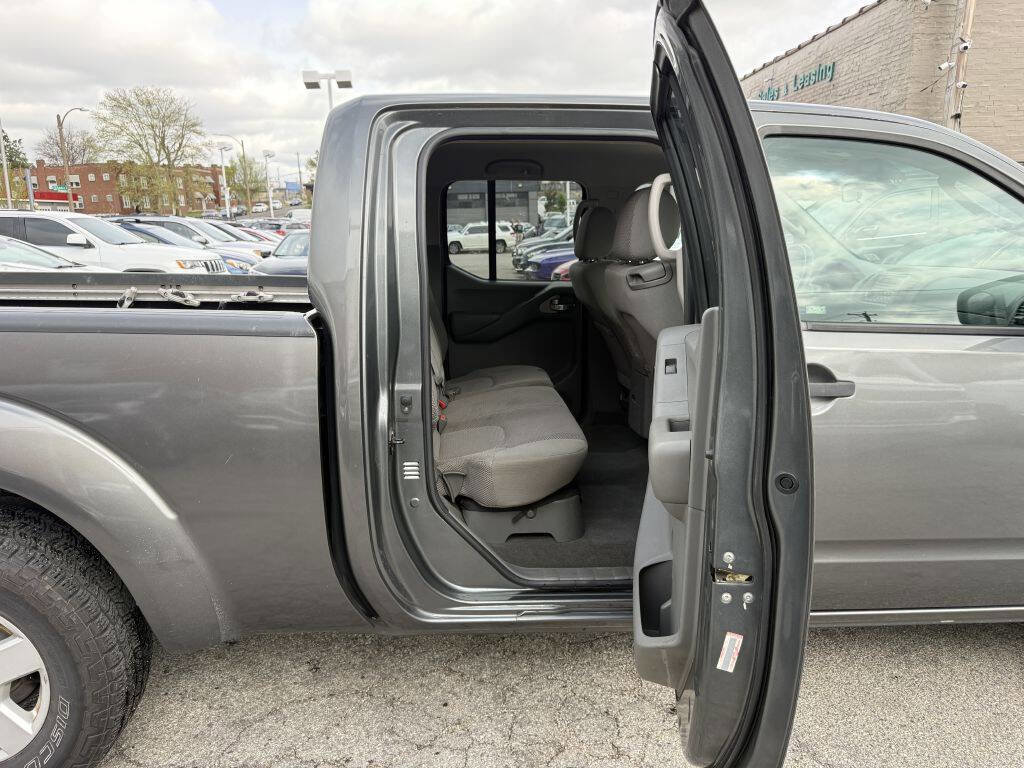 Used 2007 Nissan Frontier SE w/ SE Value Truck Pkg image 20