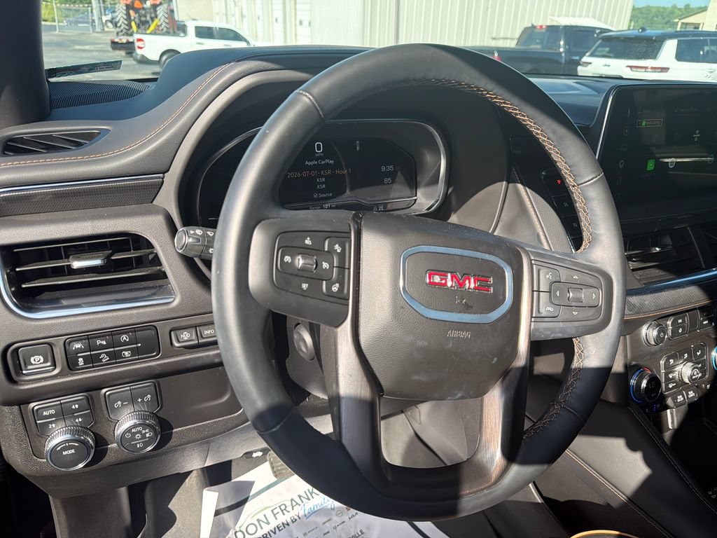 Used 2024 GMC Yukon XL AT4 w/ AT4 Premium Package AWD/4WD image 14