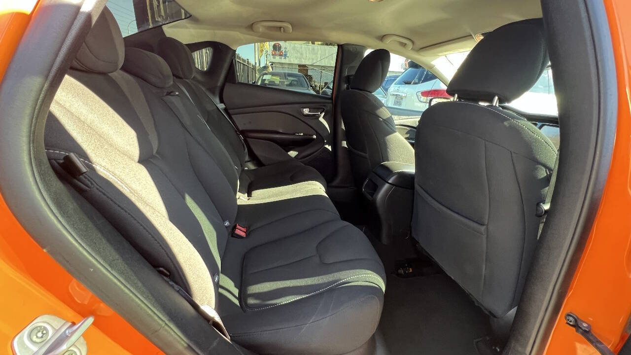 Used 2013 Dodge Dart SXT FWD image 20