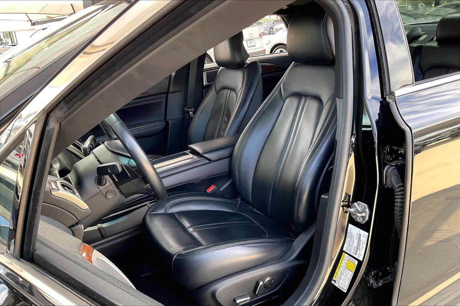 Used 2017 Lincoln MKZ Select w/ Select Plus Package FWD image 8