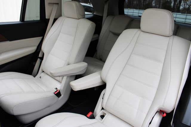 Used 2022 Mercedes-Benz GLS 450 4MATIC image 10