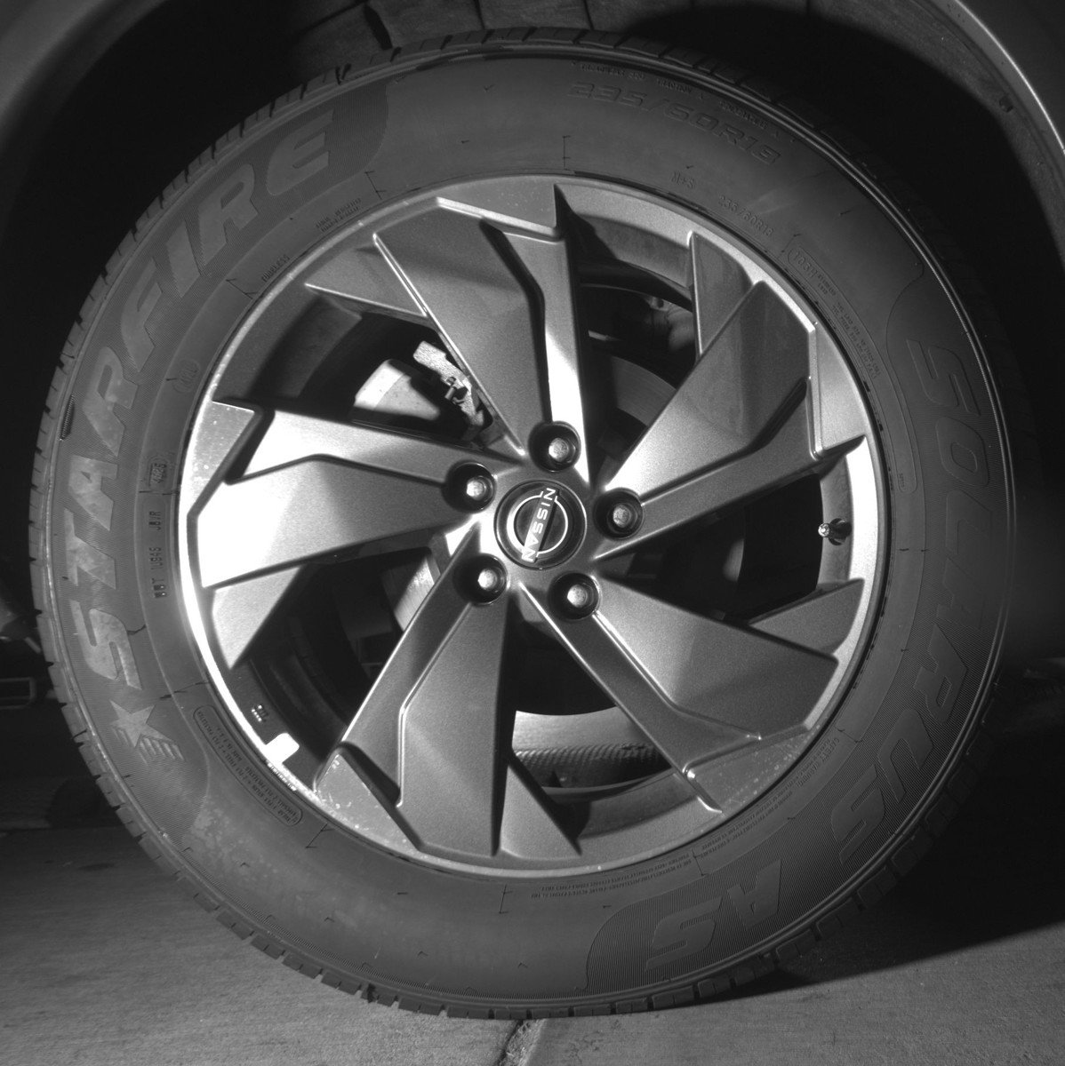 Used 2025 Nissan Rogue SV FWD image 15