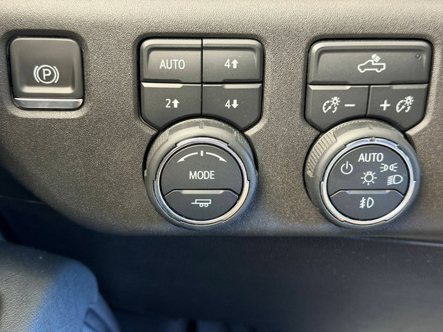 Used 2024 Chevrolet Silverado 1500 RST AWD/4WD image 17