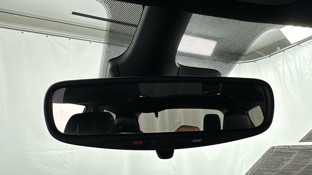 Used 2024 Chrysler Pacifica Select image 39