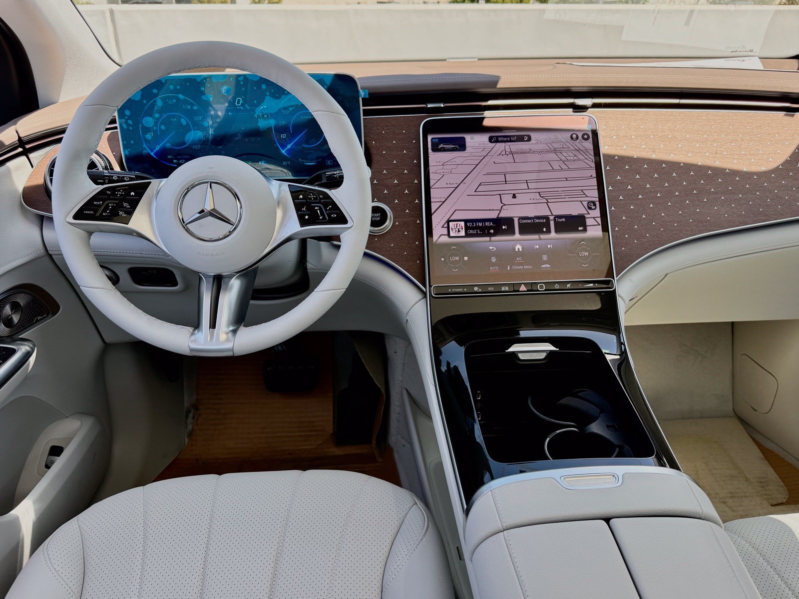 New 2026 Mercedes-Benz EQE 320 4MATIC SUV image 25