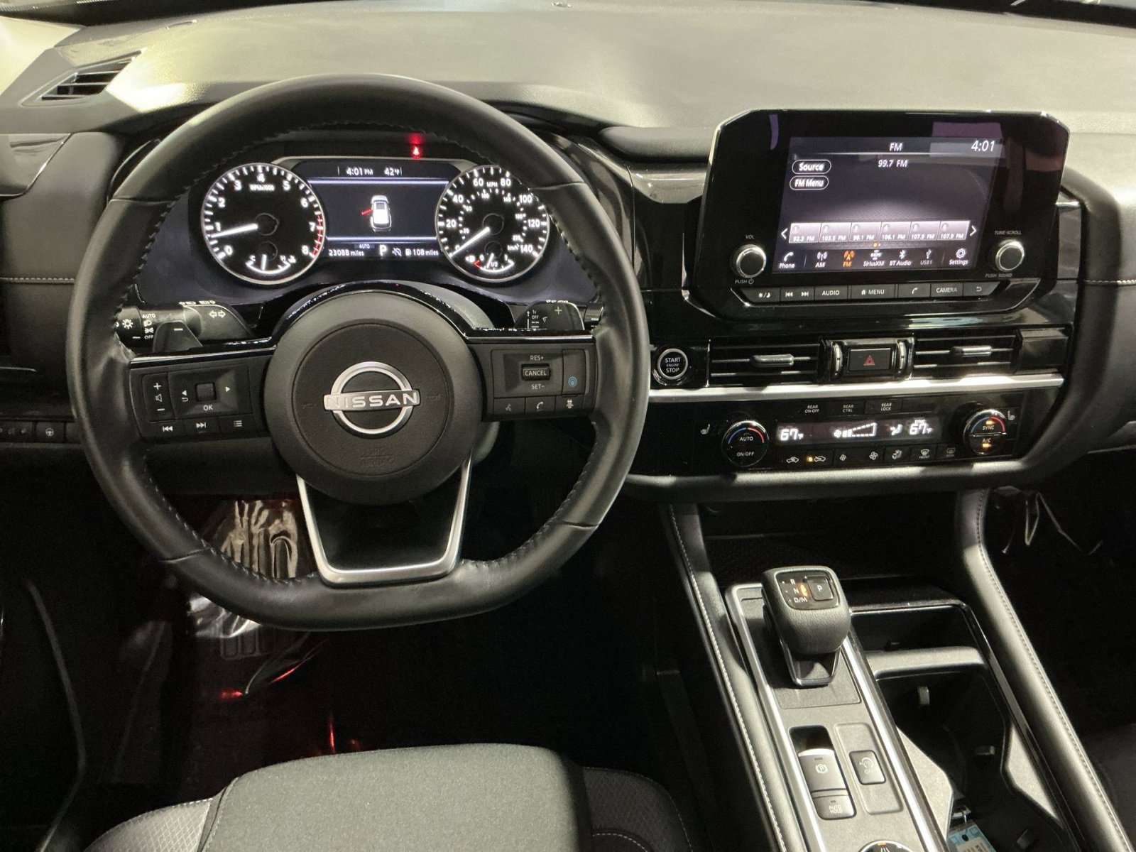 Used 2023 Nissan Pathfinder SV w/ Cargo Package image 24