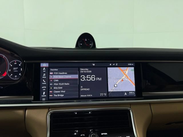 Used 2018 Porsche Panamera 4 AWD/4WD image 23