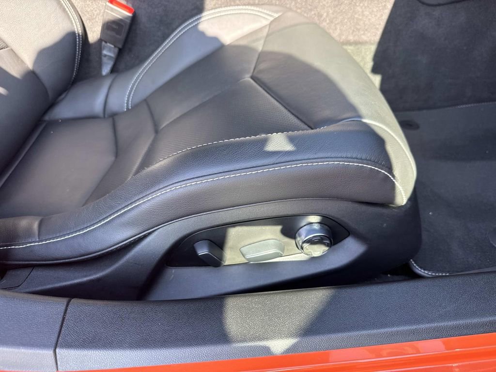 Used 2020 Chevrolet Corvette Stingray Preferred Cpe w/ 2LT Preferred Equipment Group image 11