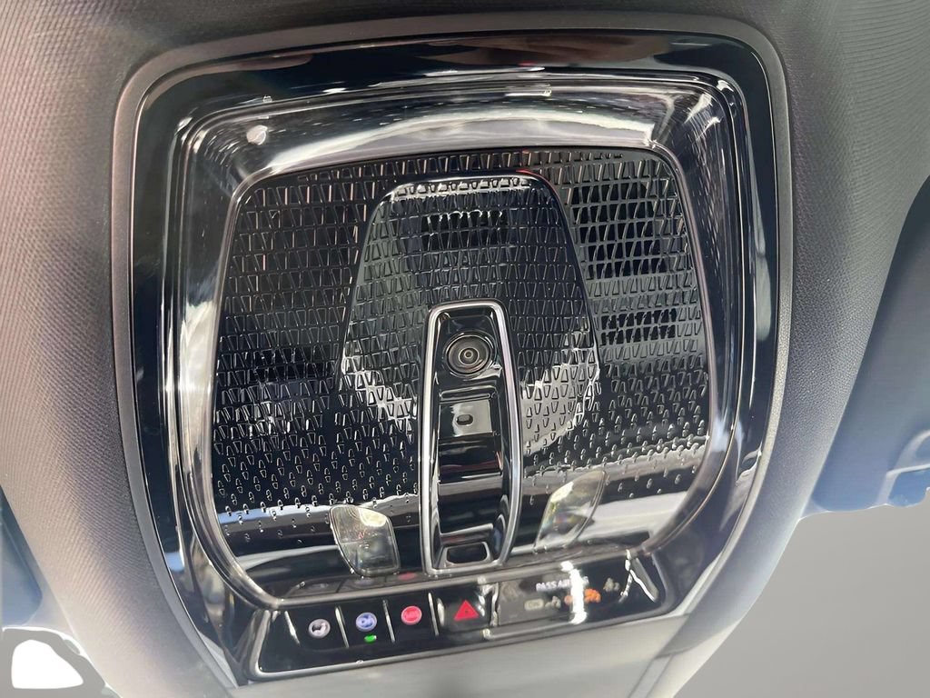 New 2025 Cadillac Escalade IQ Sport 1 w/ LPO, ONYX Package AWD/4WD image 32