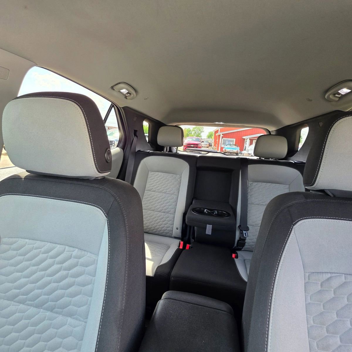 Used 2020 Chevrolet Equinox LT image 25