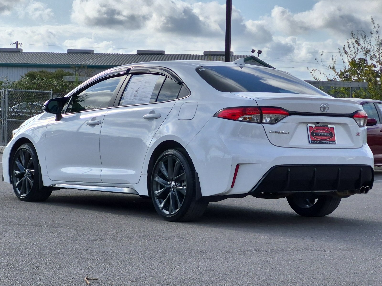Certified 2025 Toyota Corolla SE FWD image 3