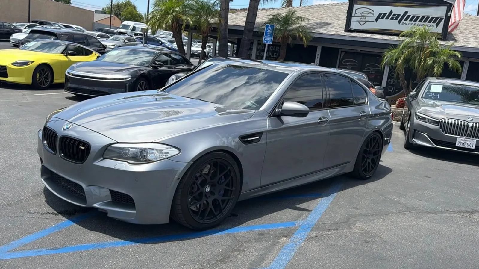 Used 2013 BMW M5 RWD image 3